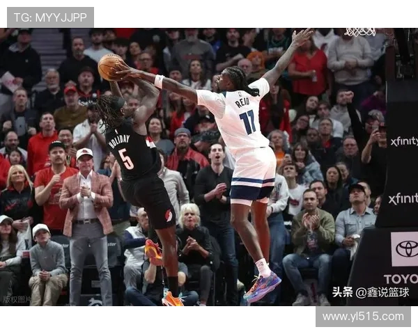 杨瀚森错防麦丹是保护他 但对方三分迫使开拓者调整小阵容